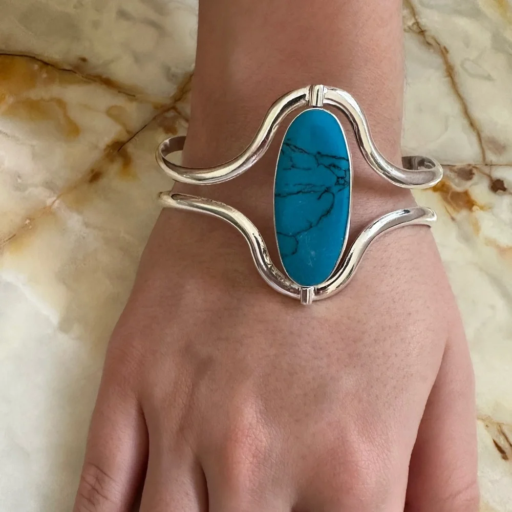 925 Sterling Silver elegant silver